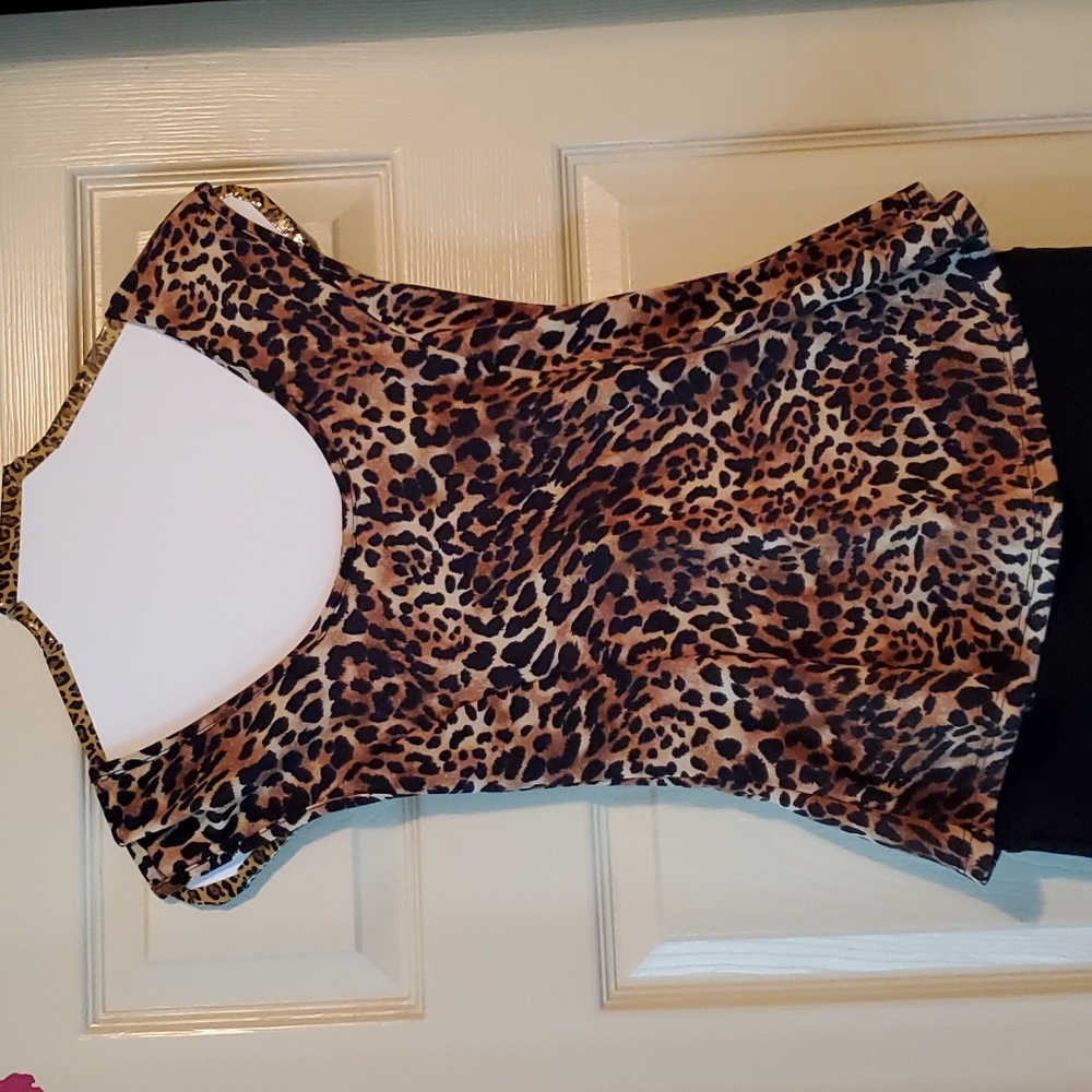3/$15 Leopard shirt